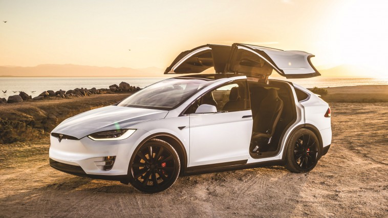 Tesla Model X, le SUV 100% électrique par Tesla